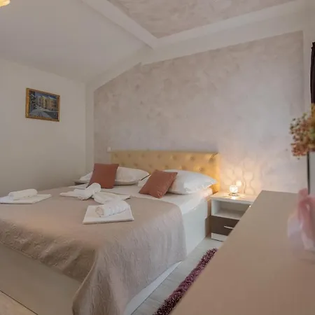 Klarita Holiday home Podbablje